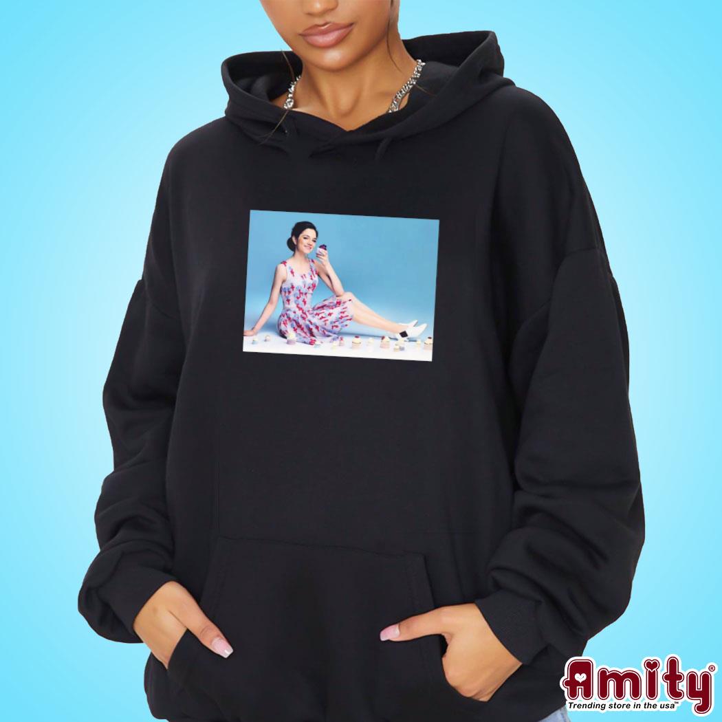 Awesome evgenia Medvedeva cupcake photo design t-s hoodie